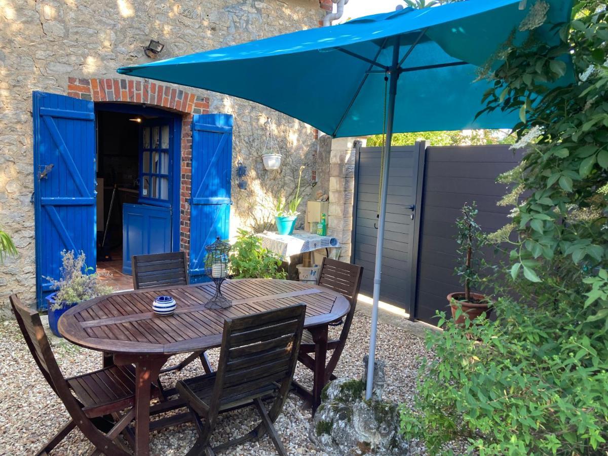 Theuville Maison Les Bornes Экстерьер фото